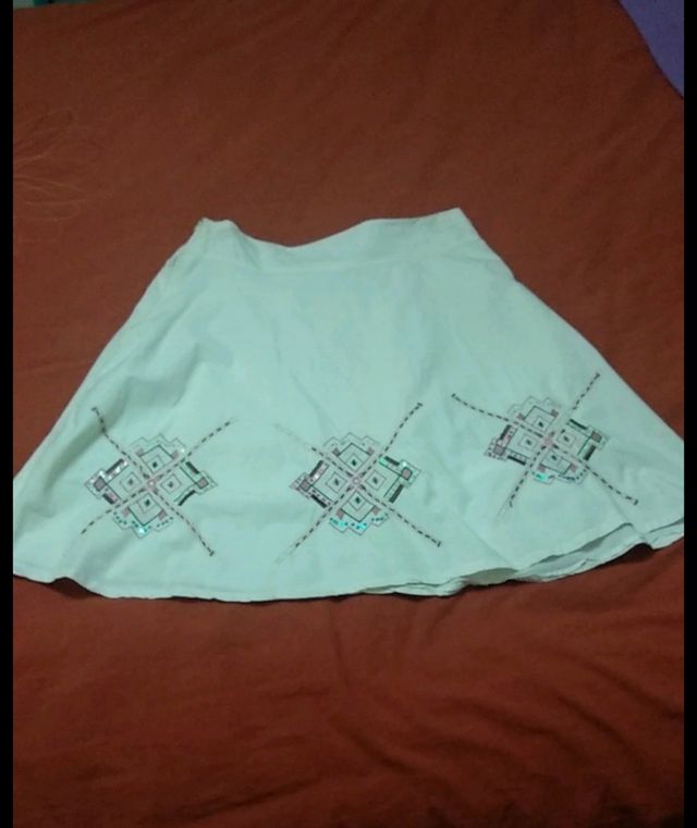 falda detalles azteca