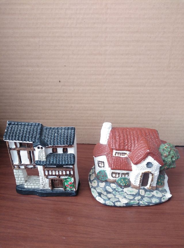 casitas de decoración con relieve