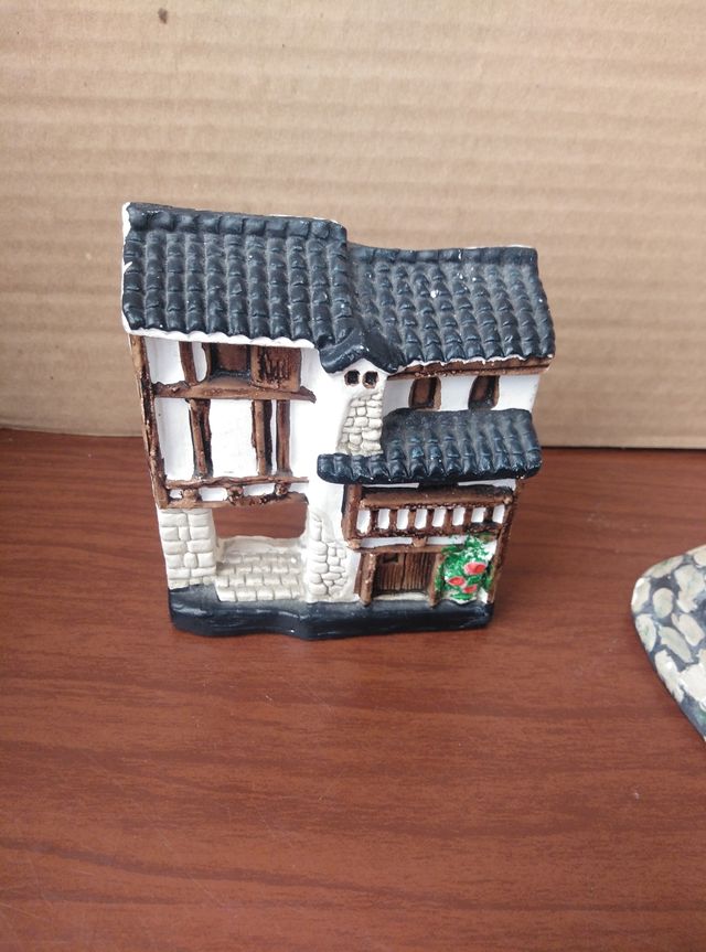 casitas de decoración con relieve