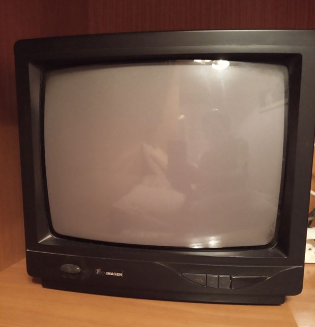 Televisión pequeña