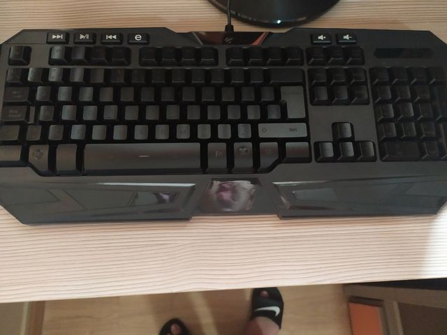 TECLADO GAMING