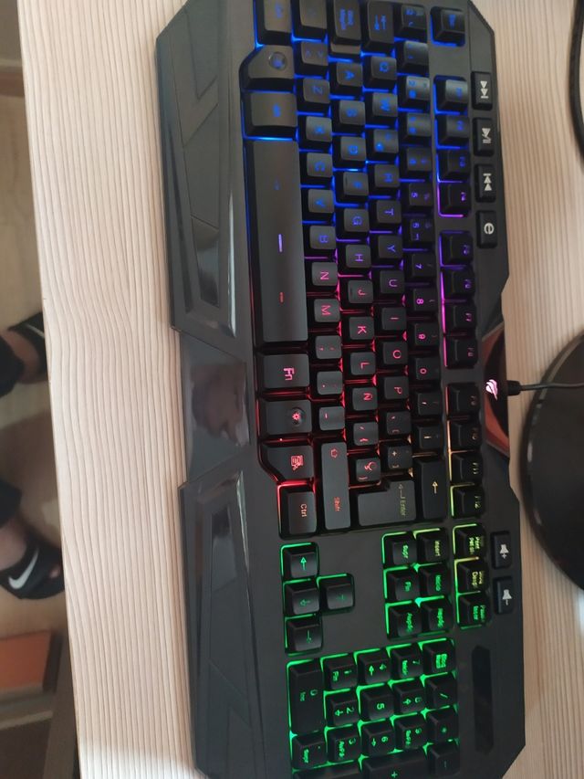 TECLADO GAMING