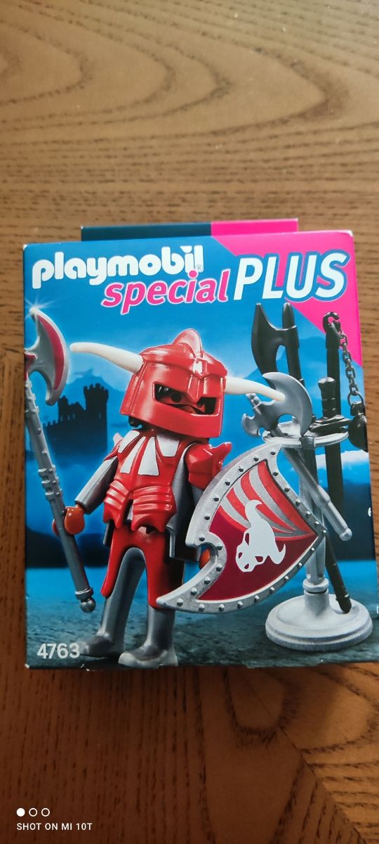 PLAYMOBIL