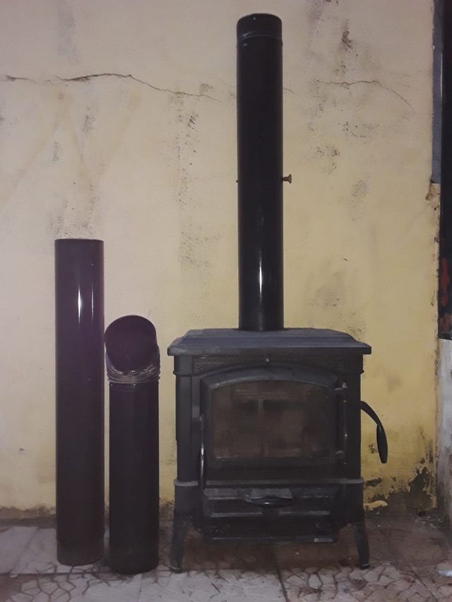 Chimenea de segunda mano por 300 € en Cubelles en WALLAPOP