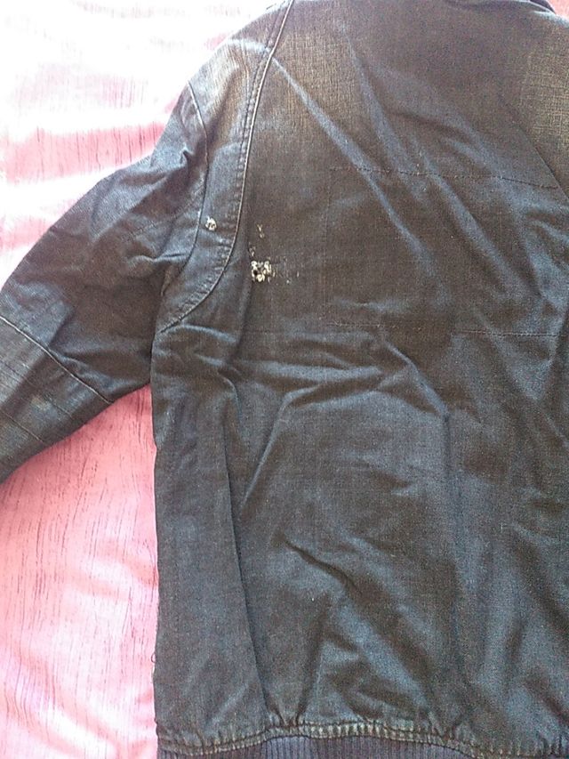 cazadora vaquera negra