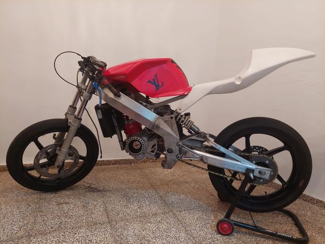 Colín en fibra de vidrio