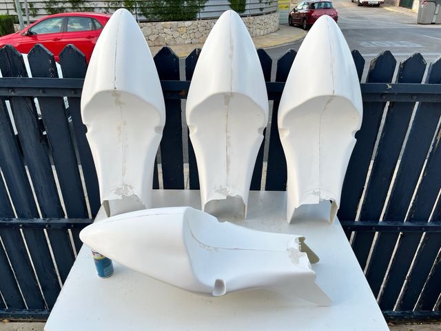 Colín en fibra de vidrio