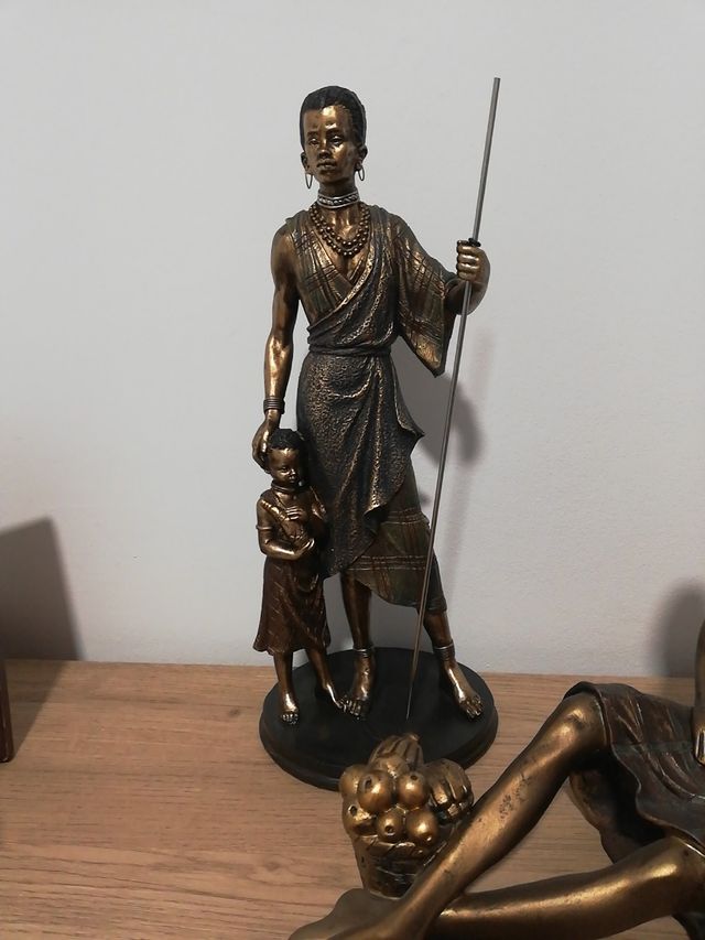 2 Bonitas Figuras Africanas 