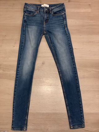PANTALÓN VAQUERO MUJER MANGO de segunda mano por 9,99 EUR en Espinardo en  WALLAPOP