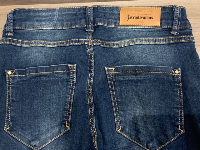 PANTALÓN VAQUERO MUNER STRADIVARIUS