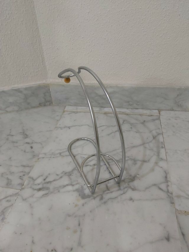 Servidor botella vino