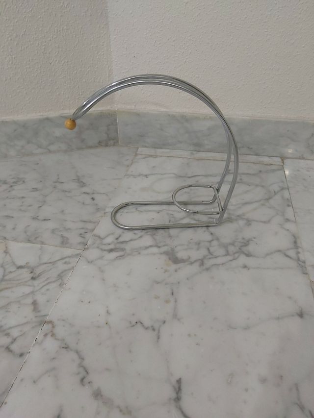 Servidor botella vino