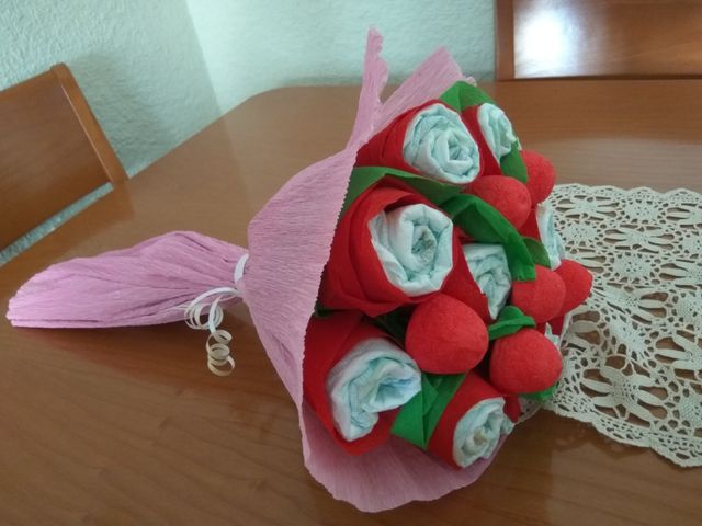 Ramo de pañales + chuches o bombones
