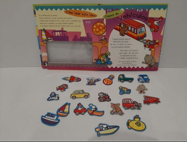 Libro con imanes de transportes divertidos.