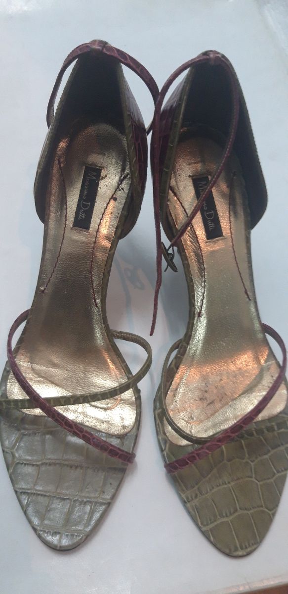 sandalias tiras tacón rosa verde