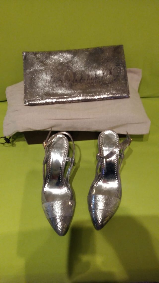 Zapatos y bolso a juego de vestir