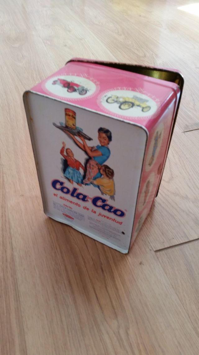 Caja de Colacao antigua