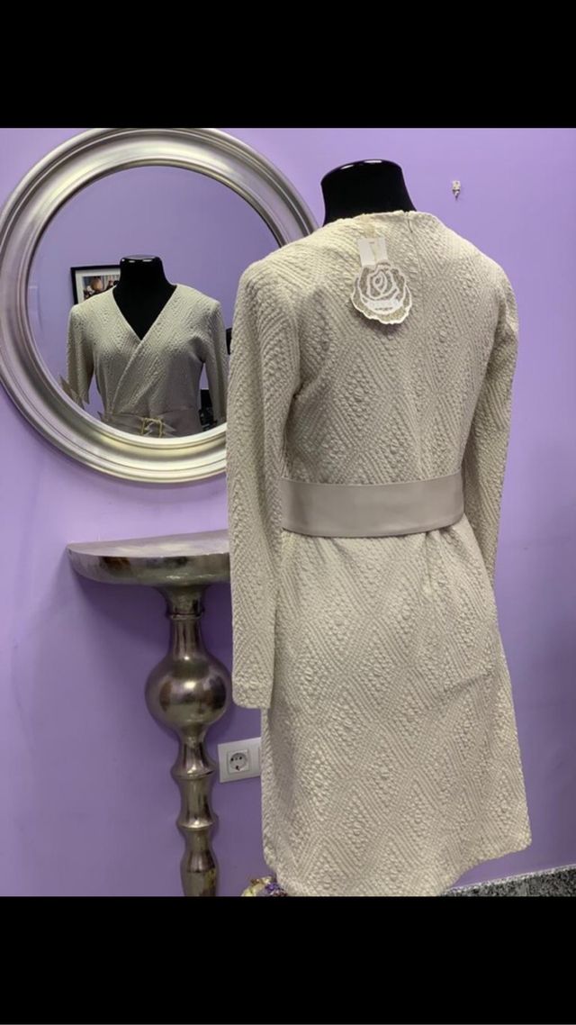 Vestido de invierno beig