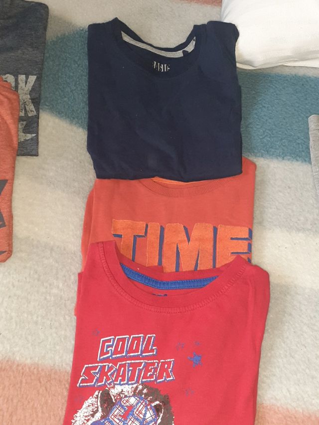 Lote camisetas  Ml  11 pzas. niño 3/4 años