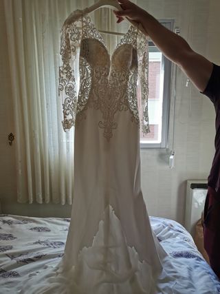NUEVO Enelsa Pronovias de segunda mano por 600 EUR en San Sebastián de Los  Reyes en WALLAPOP