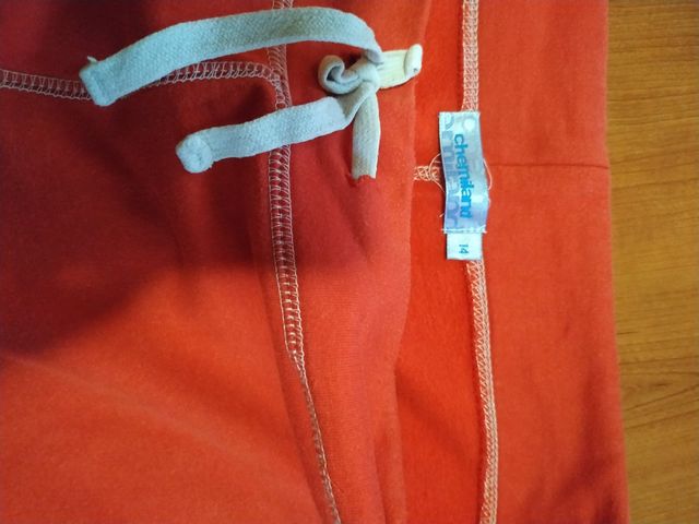 Pantalón de chándal talla 14