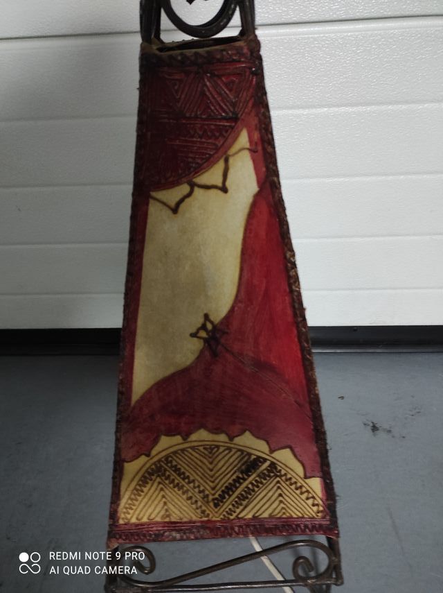 Lampara piel marroquí suelo