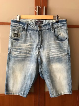 Pantalones cortos tejanos hombre Pull and Bear 42 de segunda mano por 6 EUR  en Sabadell en WALLAPOP