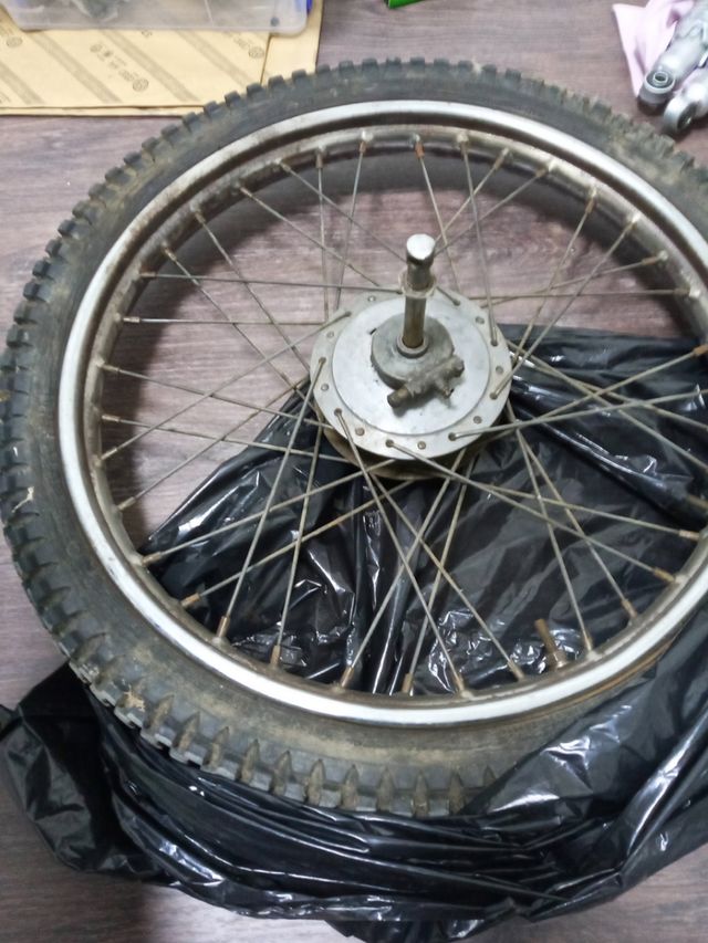 rueda delantera cota 74