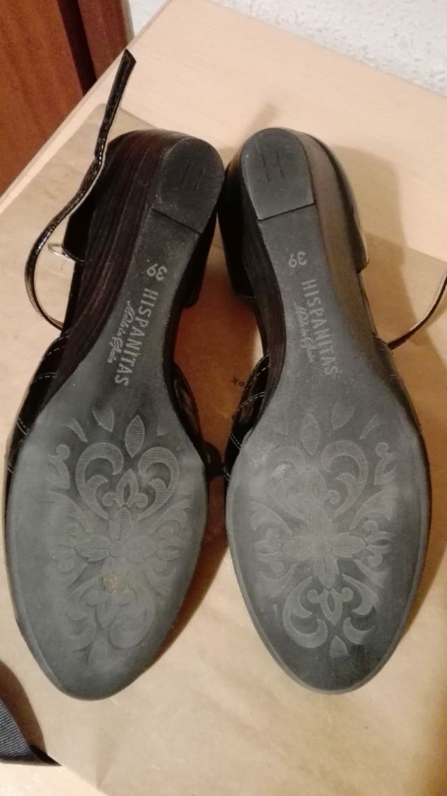 Zapatos Hispanitas negros talla 39 a estrenar.