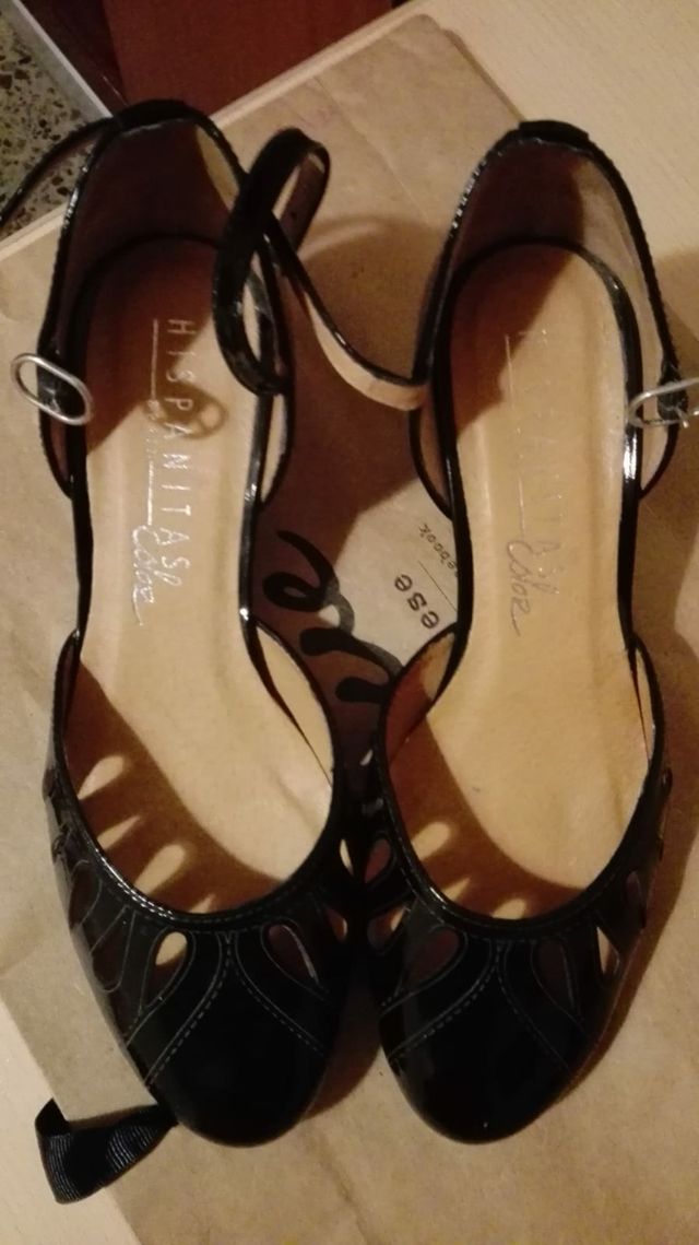 Zapatos Hispanitas negros talla 39 a estrenar.
