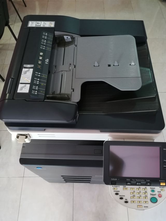 FOTOCOPIADORA konica minolta bizhub c203 color