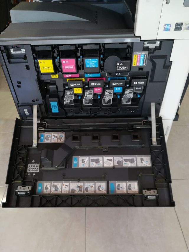 FOTOCOPIADORA konica minolta bizhub c203 color