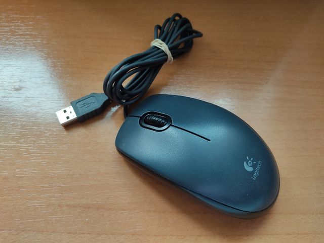 Ratón de ordenador Logitech USB