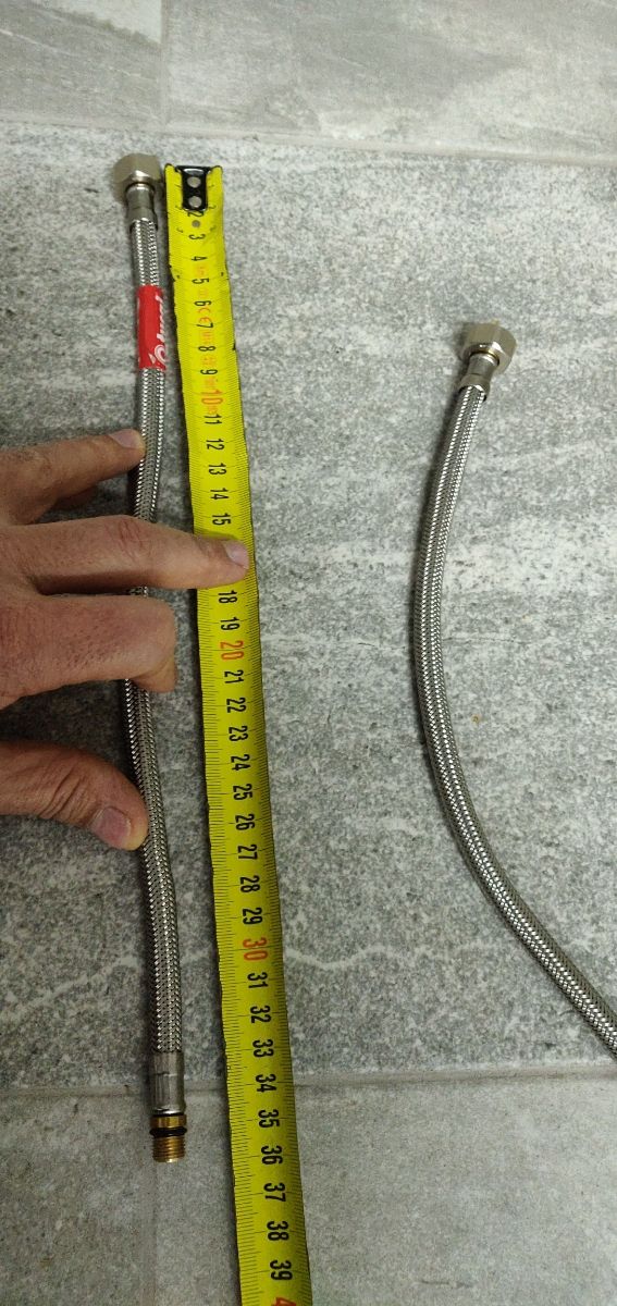 latiguillos metálicos