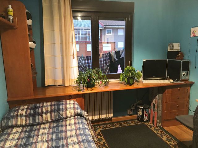 Habitación de madera de segunda mano por 150 € en La Robla en WALLAPOP