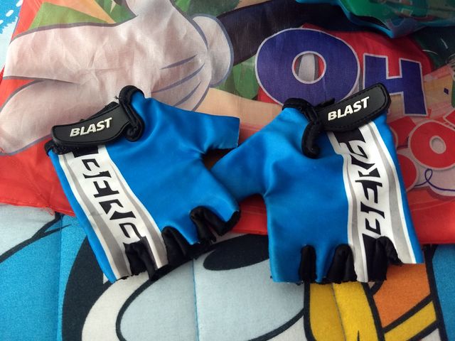 Casco bicicleta niño Mickey