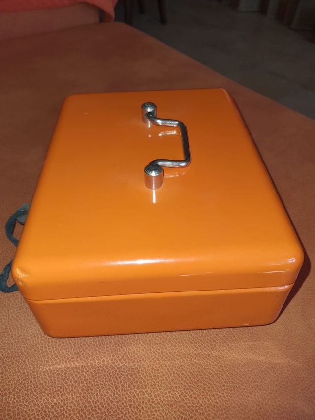 Rebajada !! Cajita de seguridad