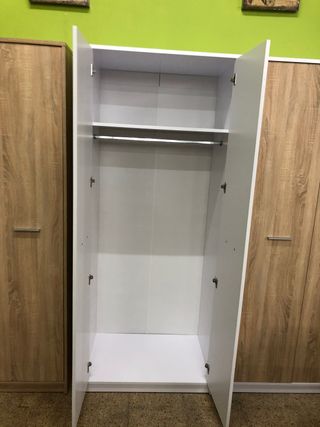 Armario blanco de 2 puertas nuevo de segunda mano por 120 € en