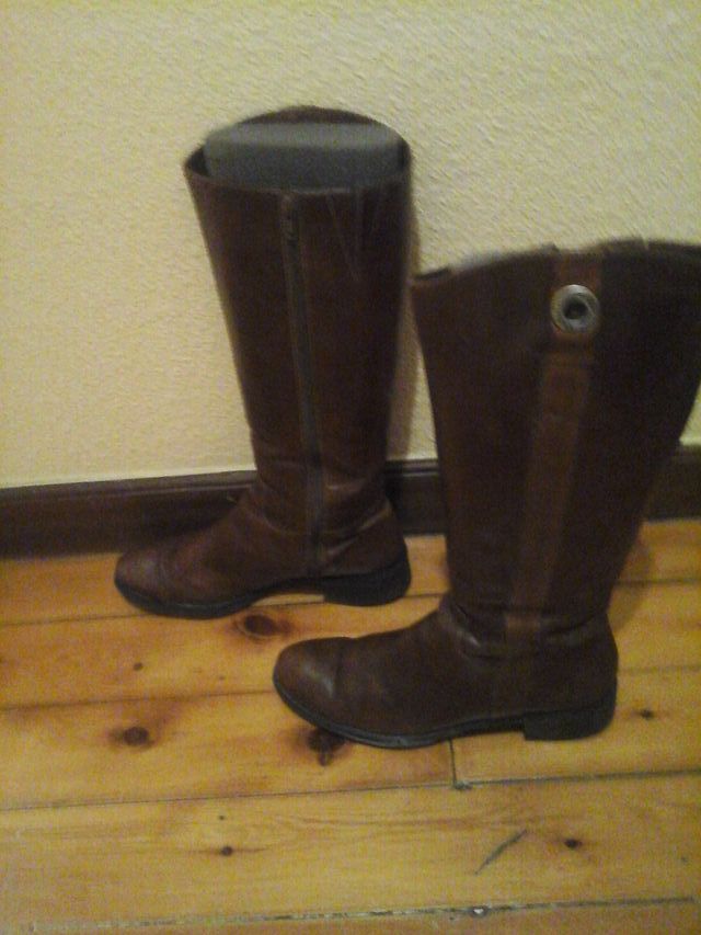 Botas Altas de Piel. Marrón Caramelo.