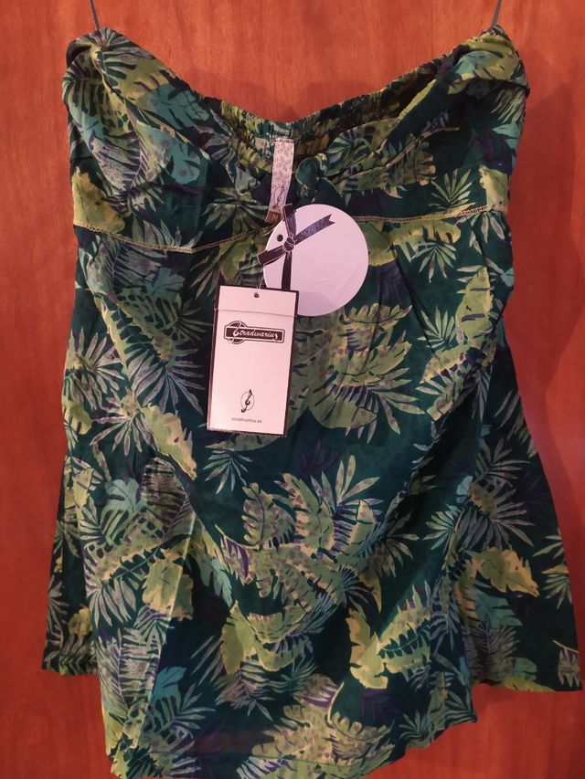 Top sin tirantes. Nueva!!