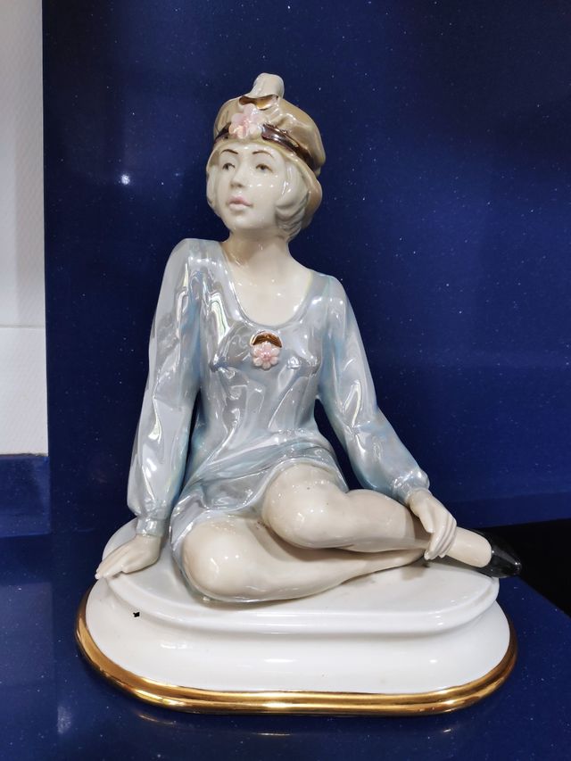 Figura de porcelana.