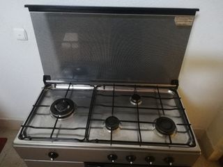 COCINA DE GAS de segunda mano por 280 EUR en Fuenlabrada en WALLAPOP