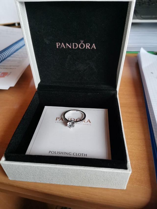anillo Pandora