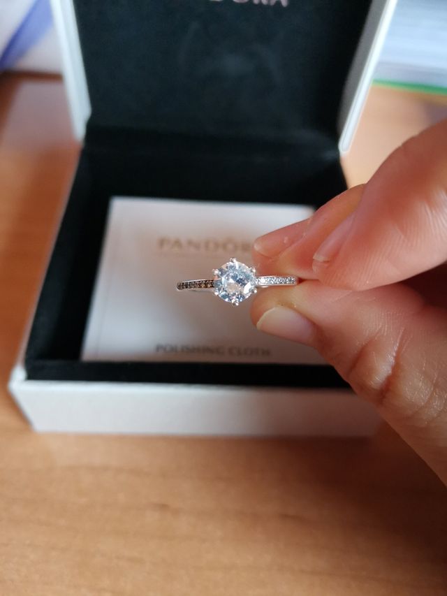 anillo Pandora