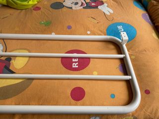 Barandilla para cama de segunda mano por 50 € en Alcorcón en WALLAPOP