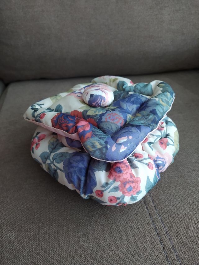 Joyero de tela. 15x15 cm