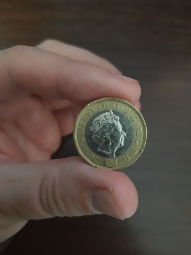 moneda one pound del 2016