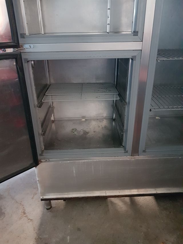 Armario frigorifico de 3 puertas, con separacion p de segunda mano por