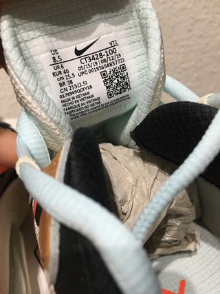 Zapatillas Nike air Max 270 react talla 40 de segunda mano por 75 EUR en  Alicante en WALLAPOP