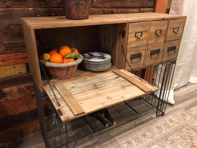 Mueble Aparador Buffet de segunda mano por 360 € en Zaragoza en WALLAPOP